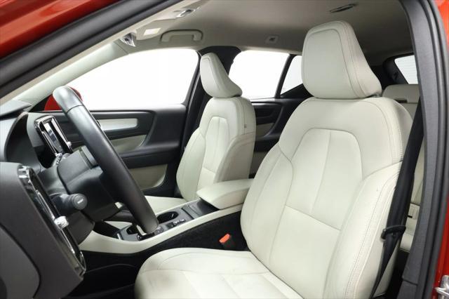 used 2019 Volvo XC40 car, priced at $19,585