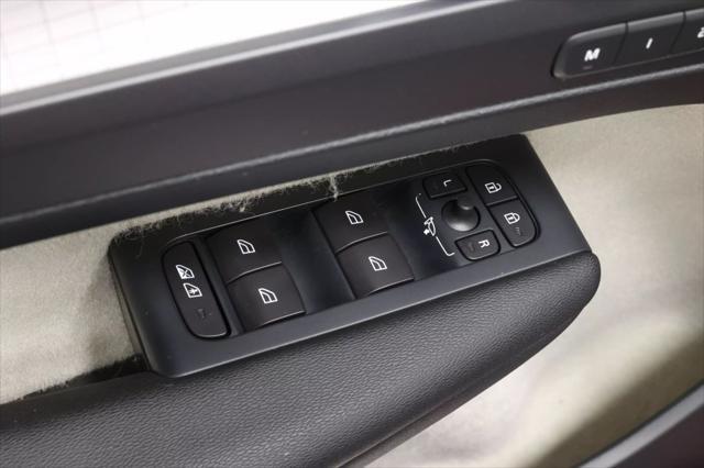 used 2019 Volvo XC40 car, priced at $19,585
