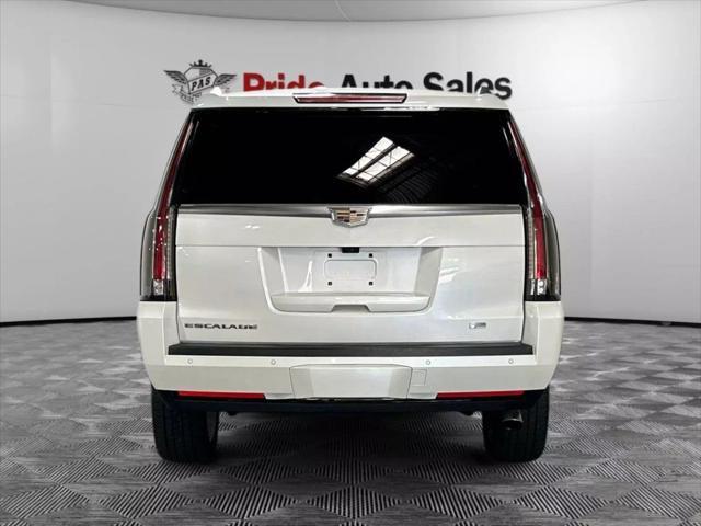 used 2018 Cadillac Escalade ESV car, priced at $32,467