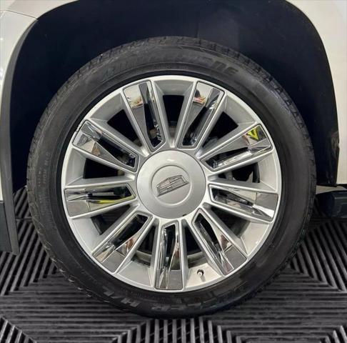 used 2018 Cadillac Escalade ESV car, priced at $32,467