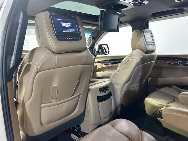 used 2018 Cadillac Escalade ESV car, priced at $32,467