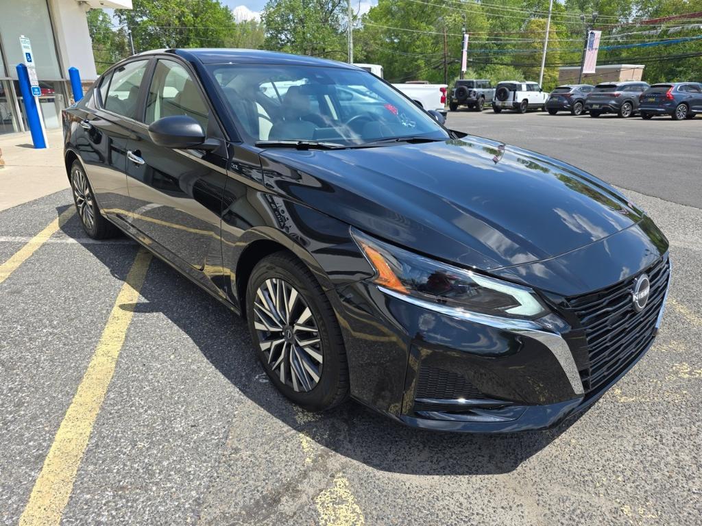 used 2025 Nissan Altima car, priced at $24,993