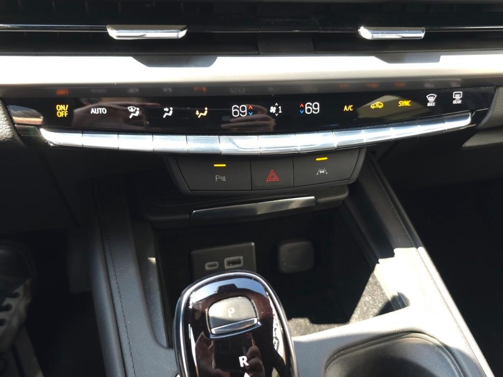 used 2024 Cadillac XT4 car, priced at $37,993
