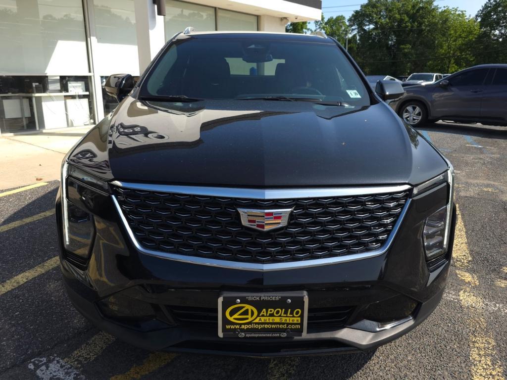 used 2024 Cadillac XT4 car, priced at $37,993