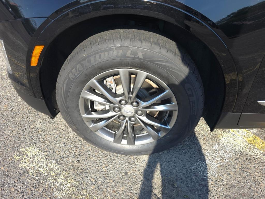 used 2021 Cadillac XT5 car, priced at $28,983