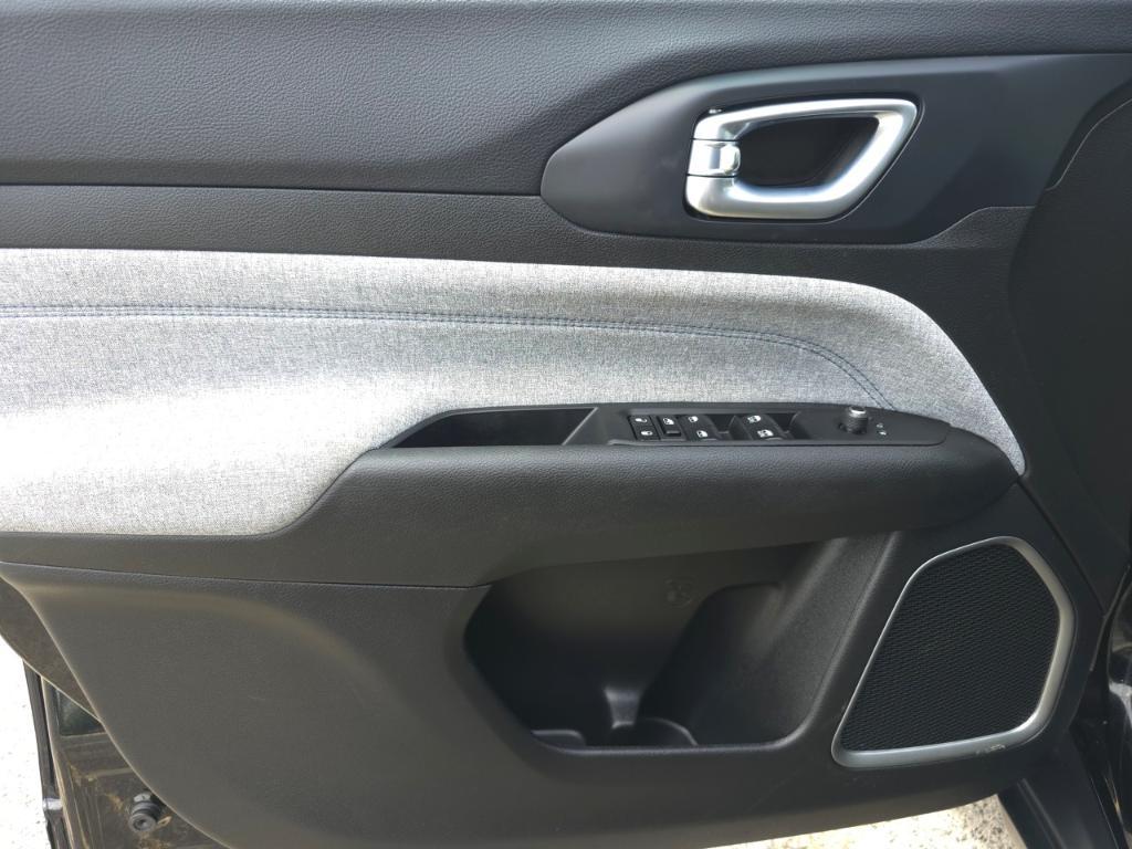 used 2023 Jeep Compass car, priced at $23,566