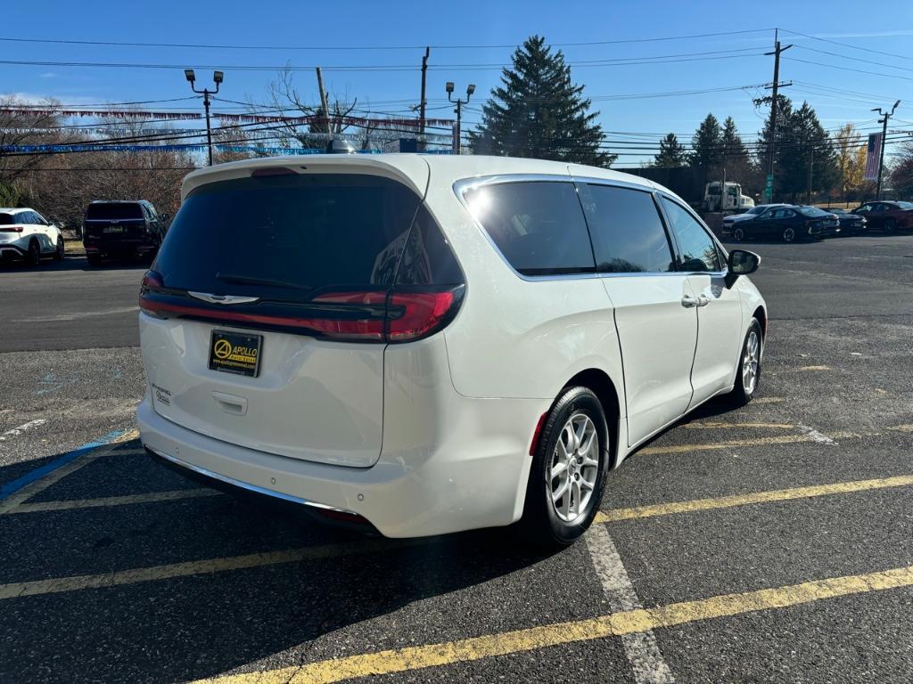 used 2023 Chrysler Pacifica car, priced at $25,589