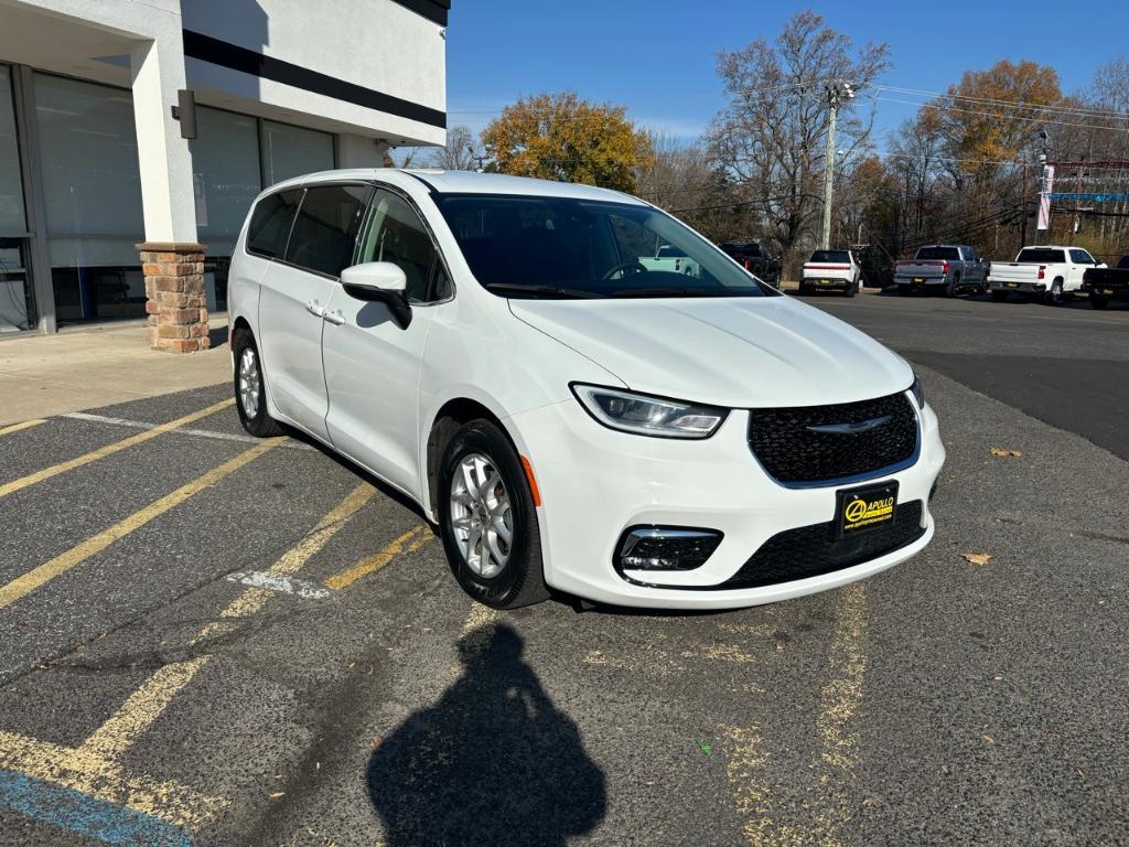 used 2023 Chrysler Pacifica car, priced at $25,589