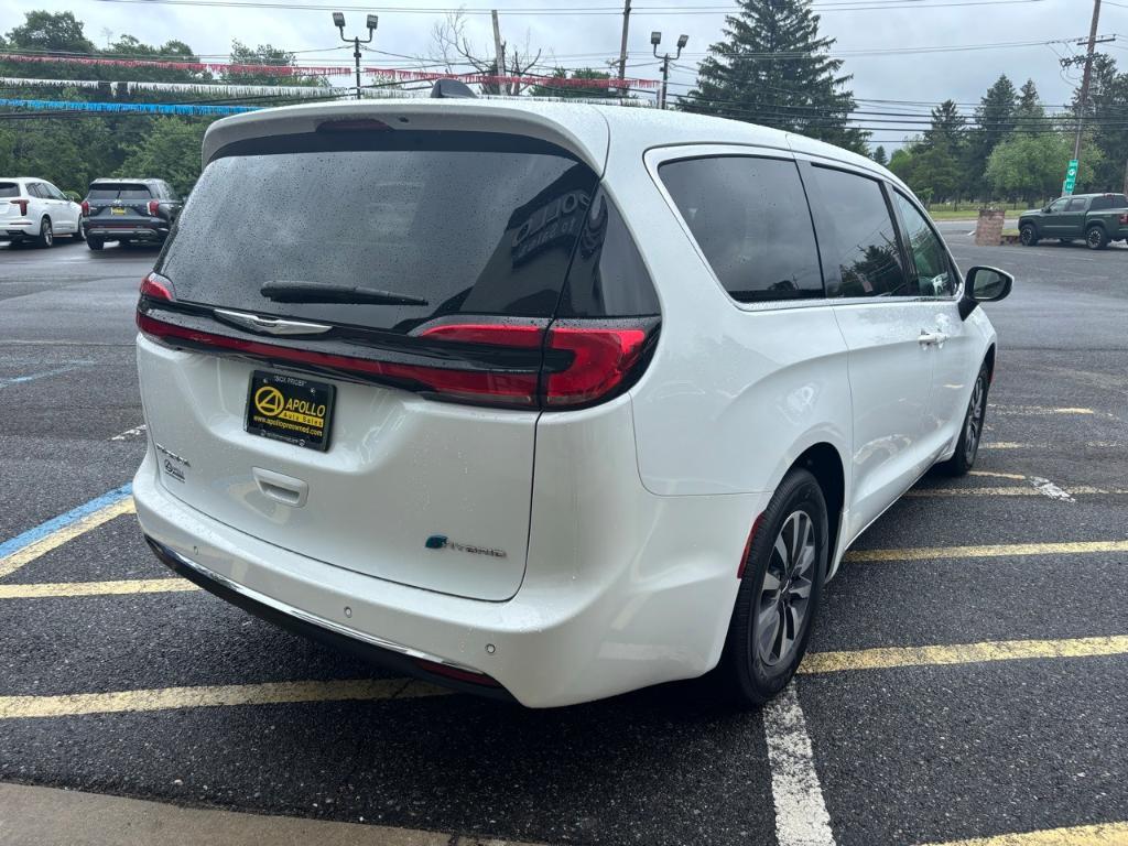 used 2023 Chrysler Pacifica Hybrid car, priced at $28,336
