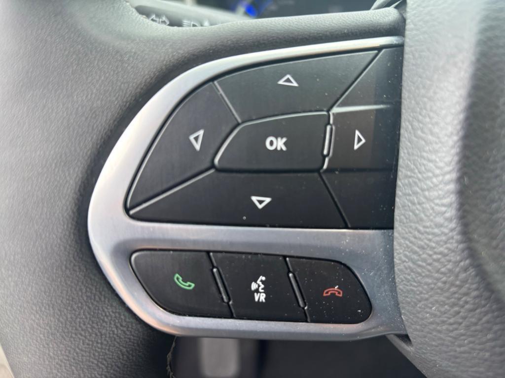 used 2023 Chrysler Pacifica Hybrid car, priced at $28,336