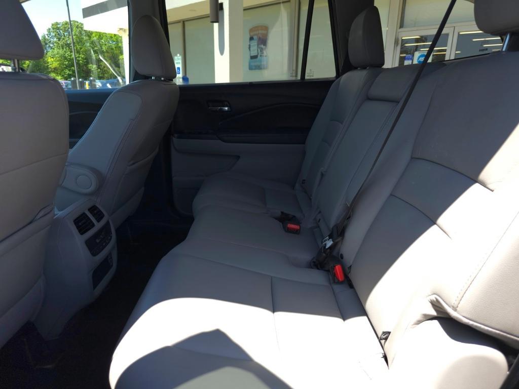 used 2020 Honda Pilot car, priced at $27,983