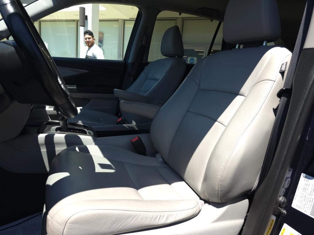 used 2020 Honda Pilot car, priced at $27,983