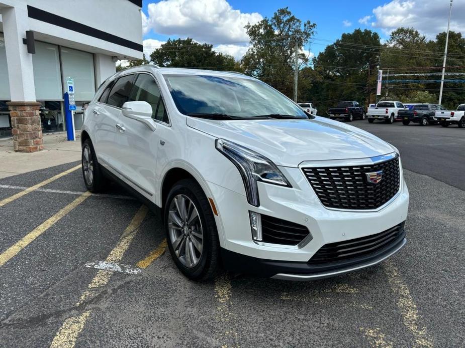 used 2022 Cadillac XT5 car, priced at $34,557