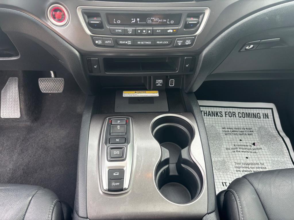 used 2022 Honda Pilot car, priced at $31,993