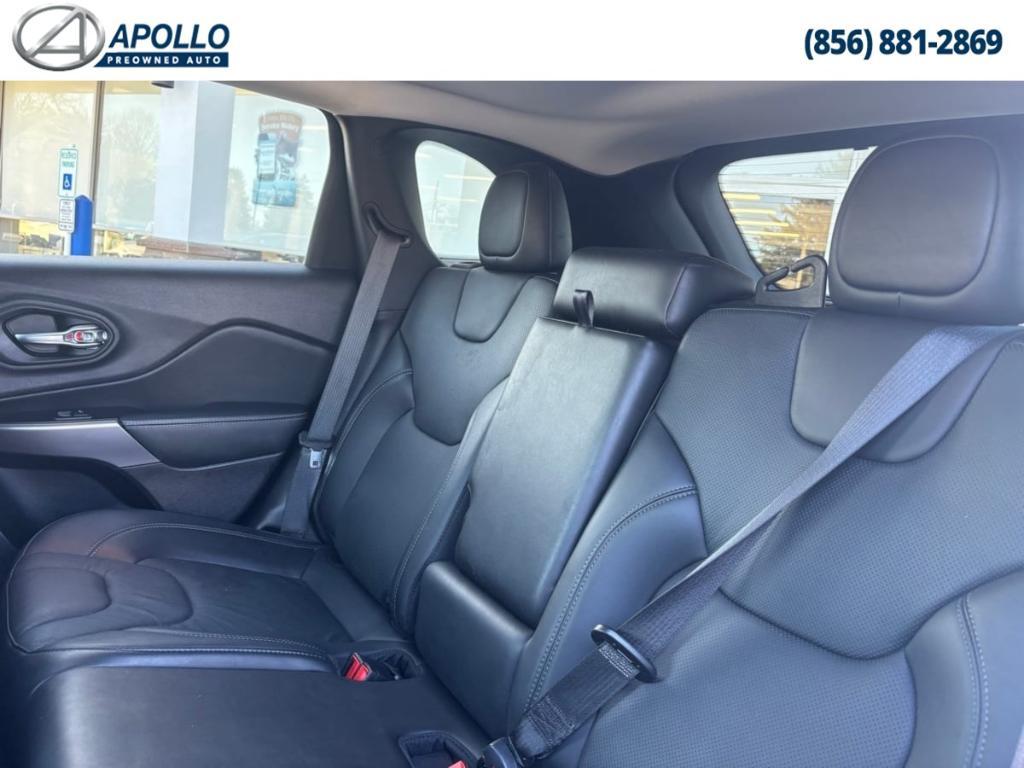 used 2021 Jeep Cherokee car, priced at $24,299