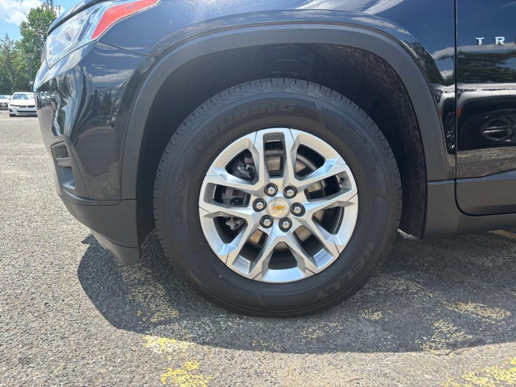 used 2021 Chevrolet Traverse car, priced at $22,993
