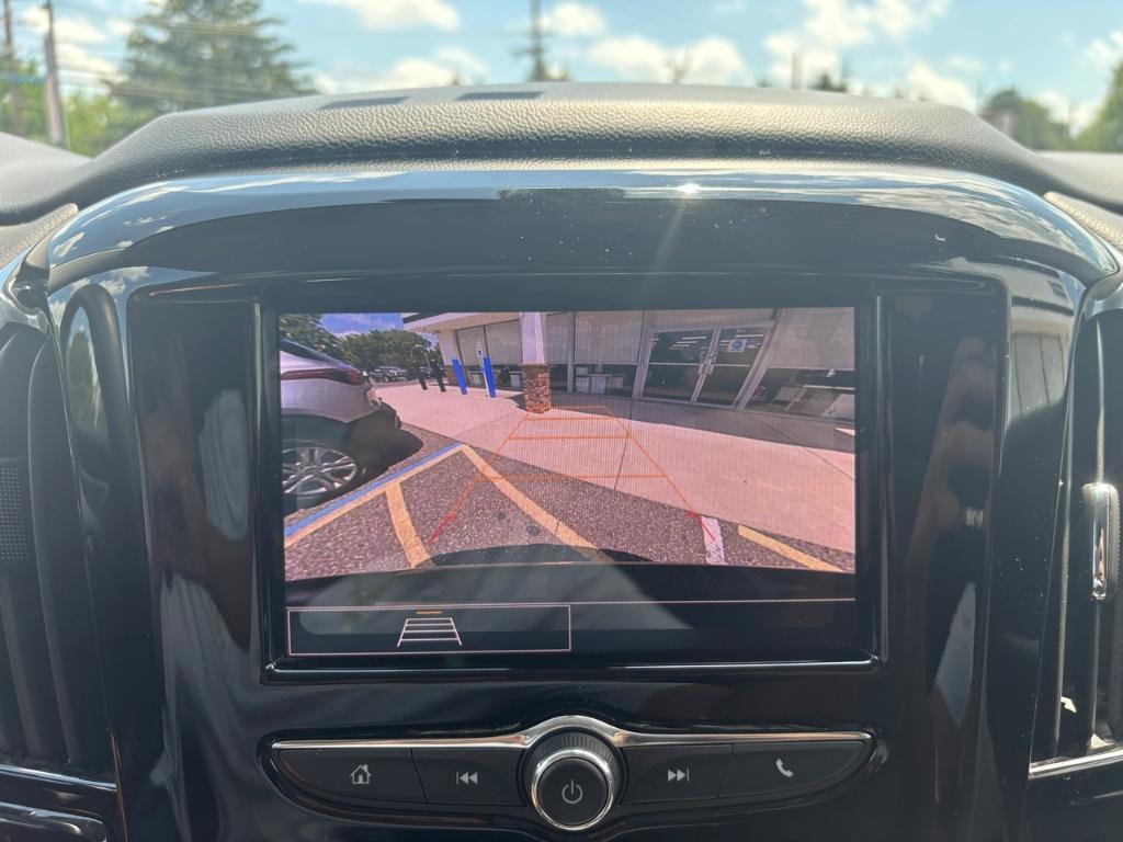 used 2021 Chevrolet Traverse car, priced at $22,993