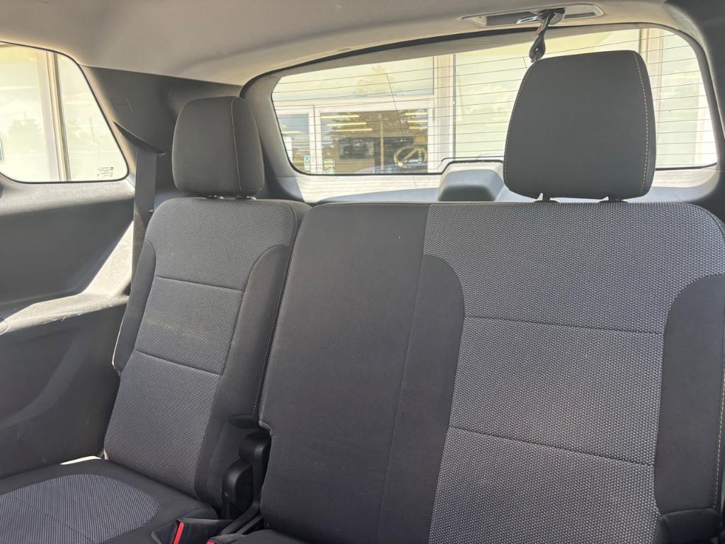 used 2021 Chevrolet Traverse car, priced at $22,993