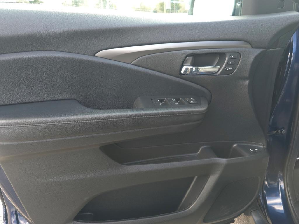 used 2021 Honda Passport car, priced at $27,887
