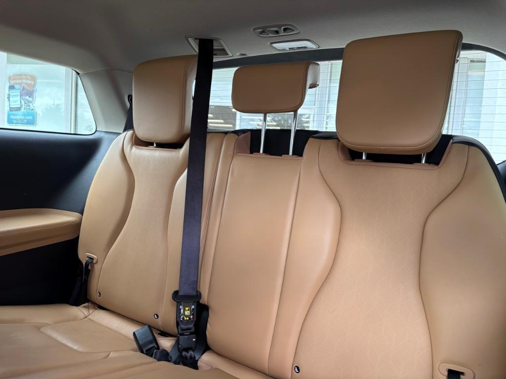 used 2024 Kia Carnival car, priced at $34,993