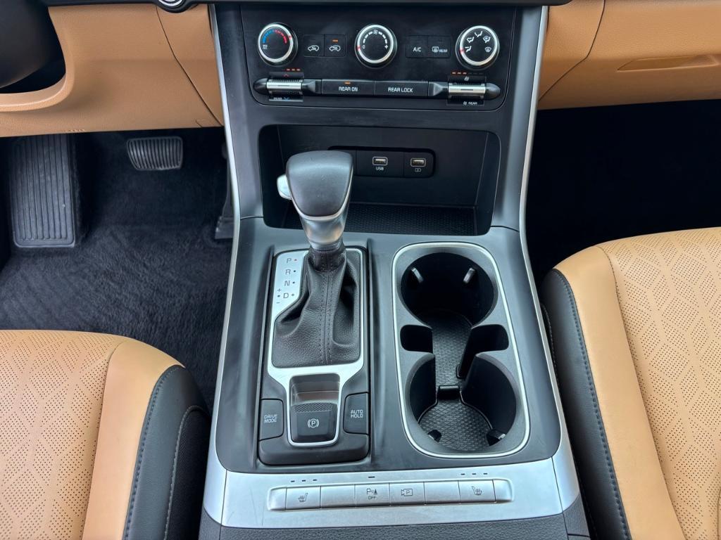 used 2024 Kia Carnival car, priced at $34,993