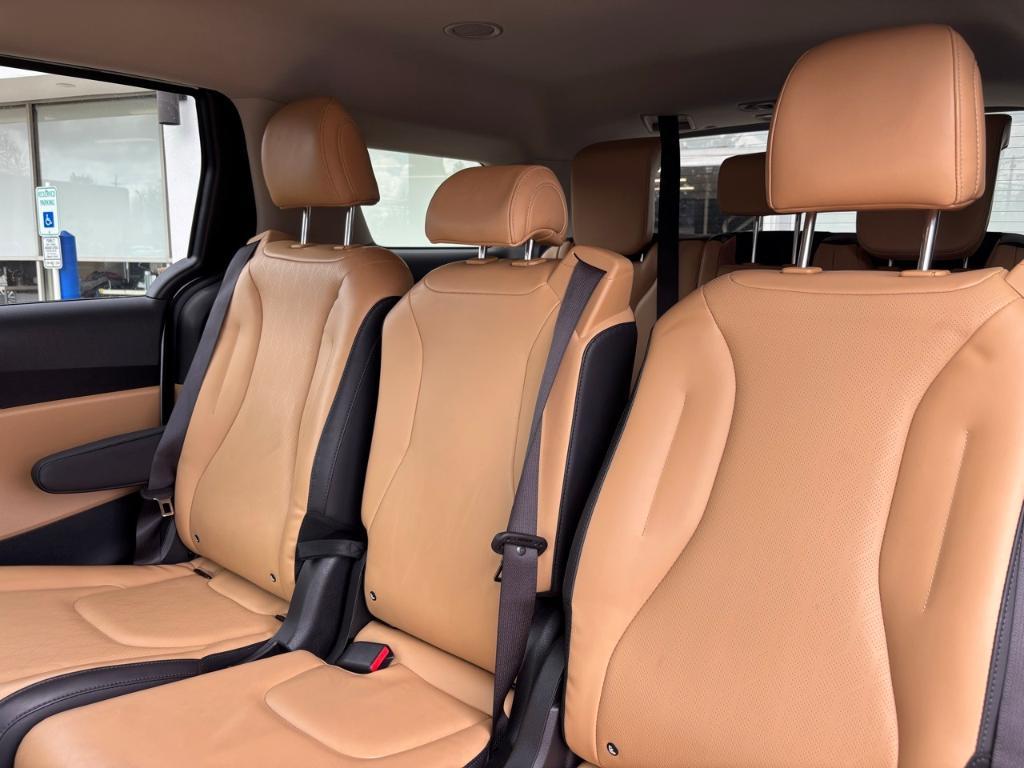 used 2024 Kia Carnival car, priced at $34,993
