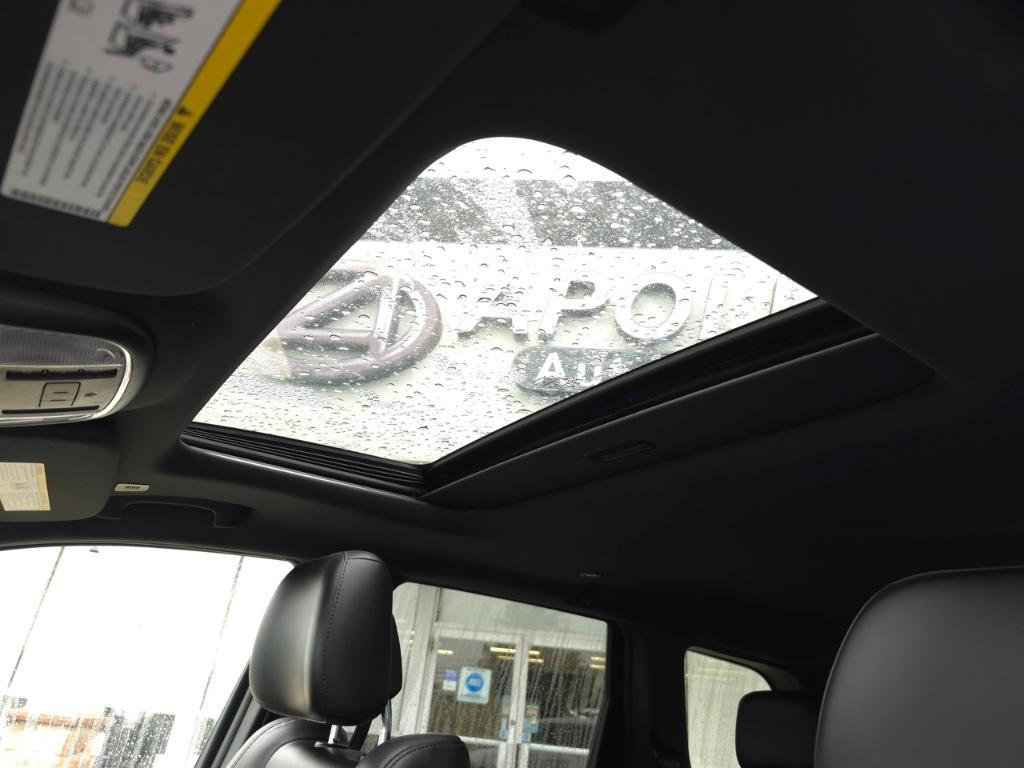 used 2022 Jeep Grand Cherokee WK car, priced at $28,994