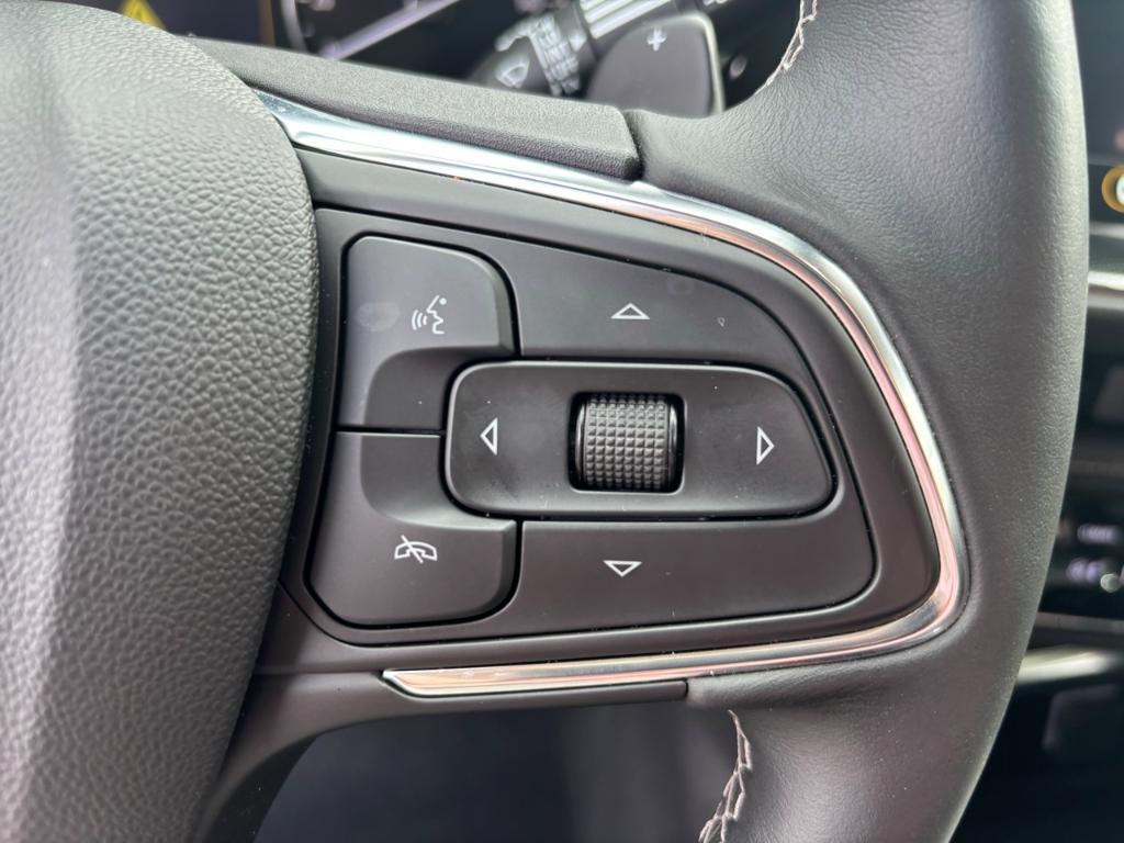 used 2023 Buick Envision car, priced at $27,983