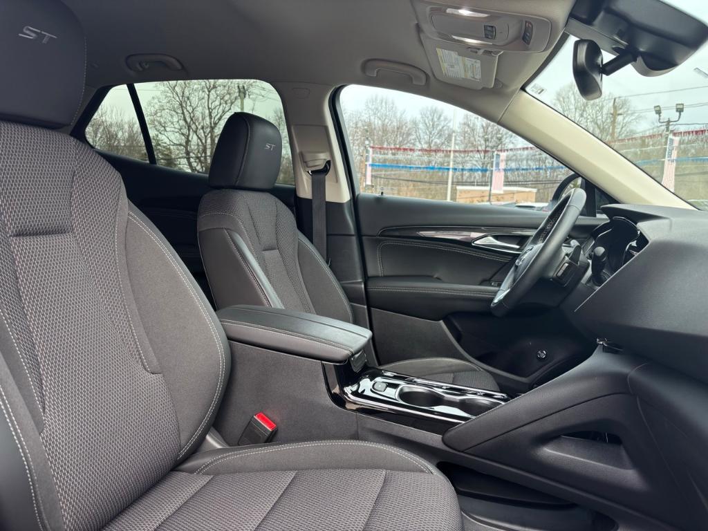 used 2023 Buick Envision car, priced at $27,983