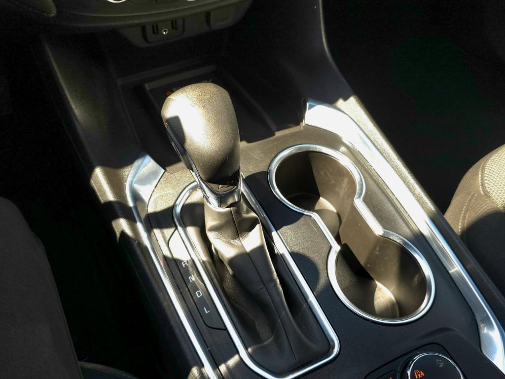 used 2022 Chevrolet Traverse car, priced at $29,492