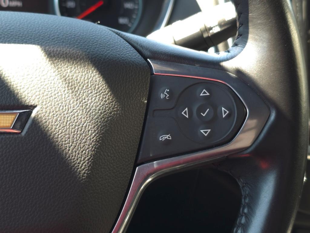used 2022 Chevrolet Traverse car, priced at $29,492