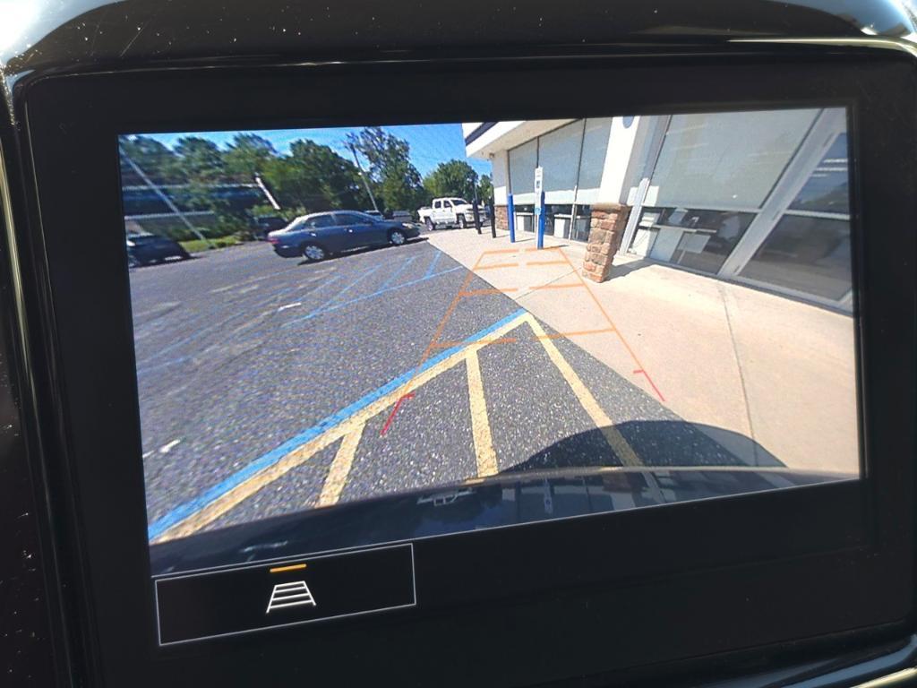 used 2022 Chevrolet Traverse car, priced at $29,492