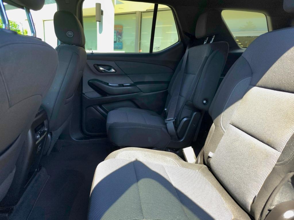 used 2022 Chevrolet Traverse car, priced at $29,492