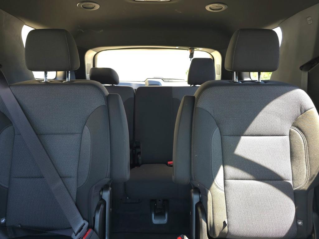 used 2022 Chevrolet Traverse car, priced at $29,492