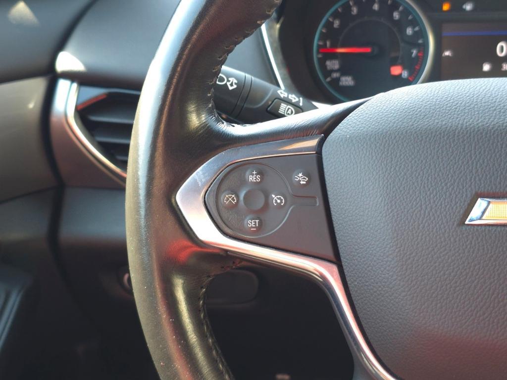 used 2022 Chevrolet Traverse car, priced at $29,492