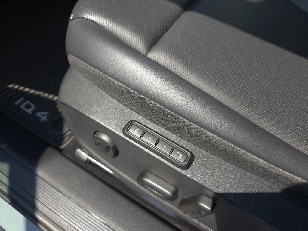 used 2021 Volkswagen ID.4 car, priced at $22,750