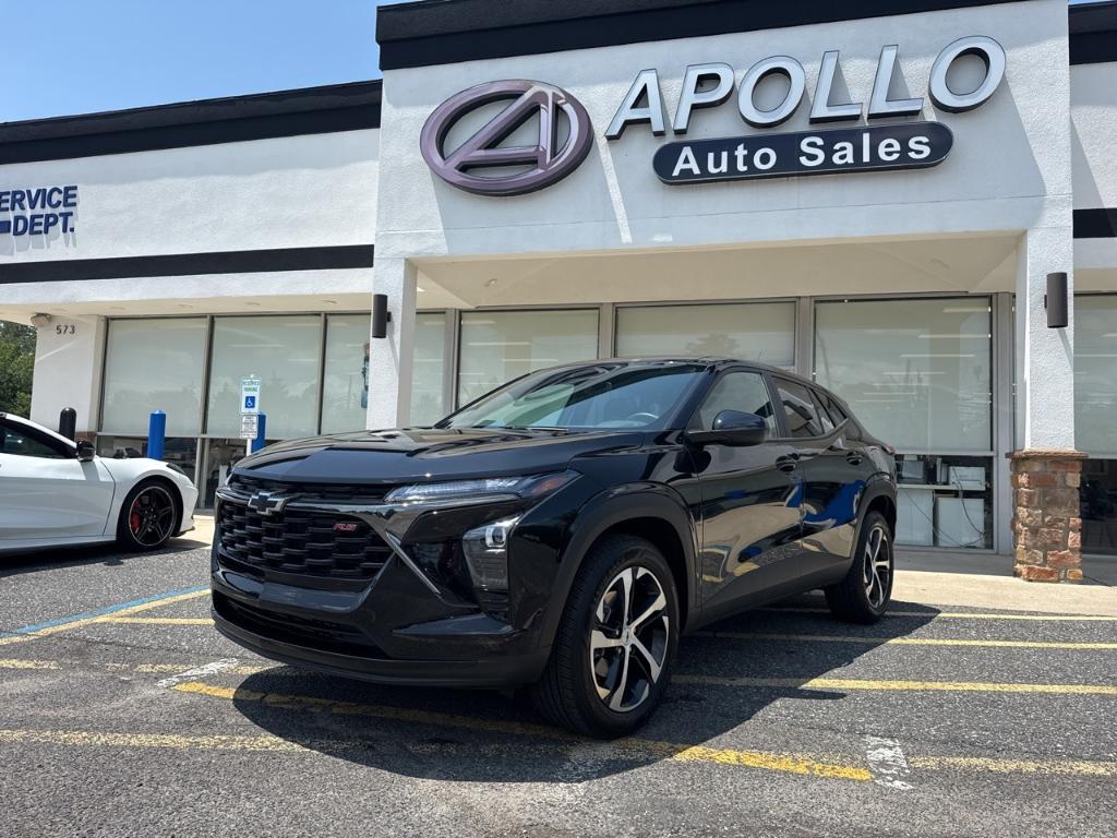used 2025 Chevrolet Trax car, priced at $24,994
