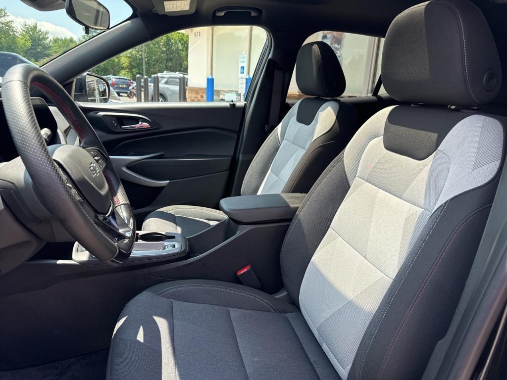 used 2025 Chevrolet Trax car, priced at $24,994