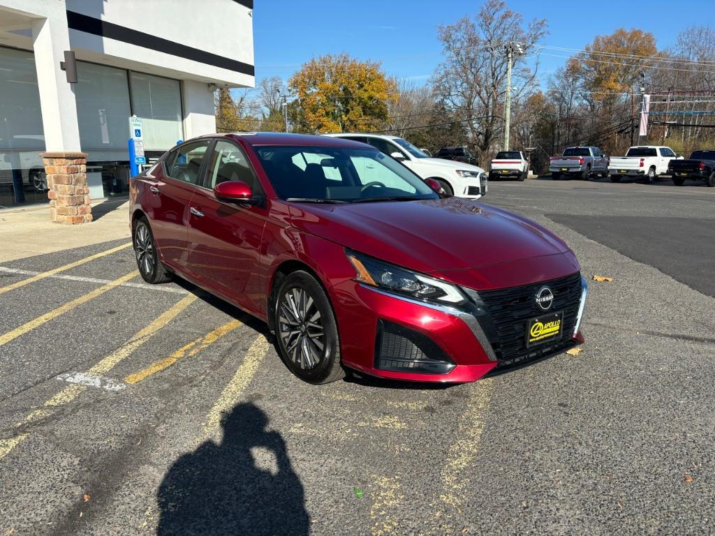 used 2023 Nissan Altima car, priced at $22,978