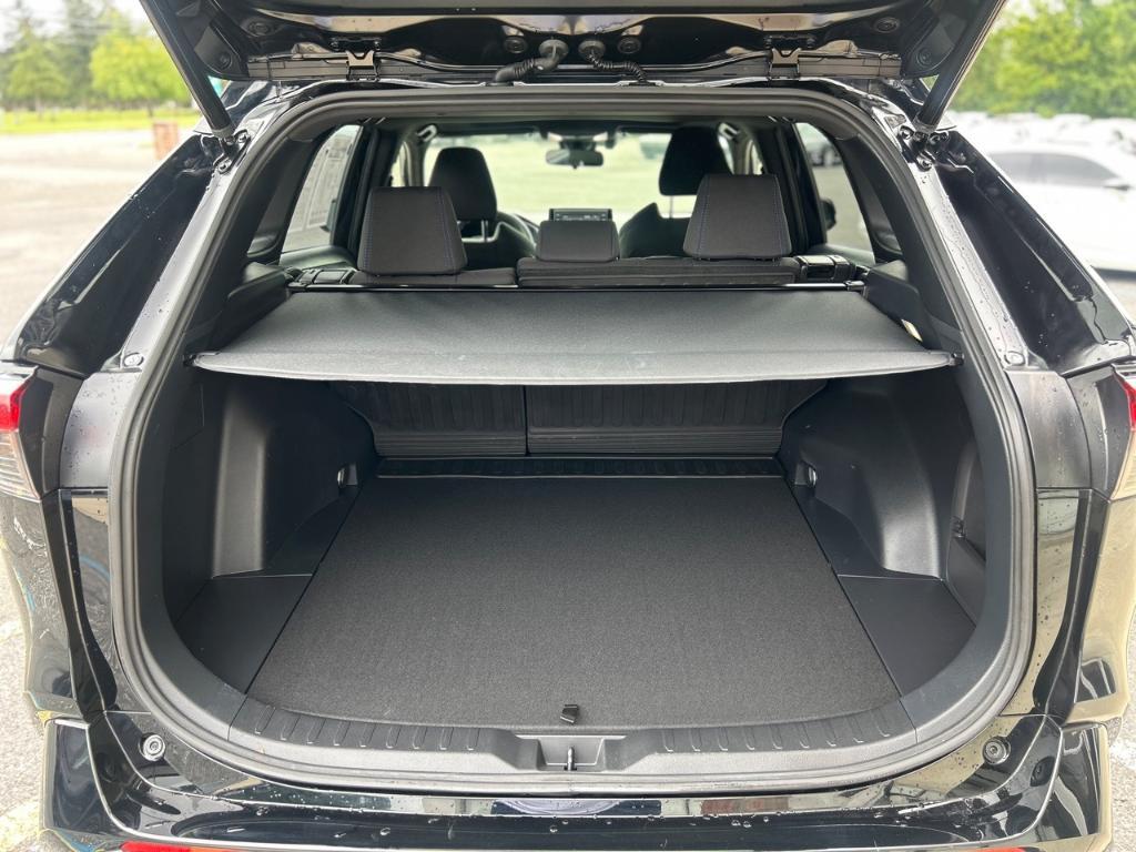 used 2022 Toyota RAV4 Hybrid car, priced at $31,993