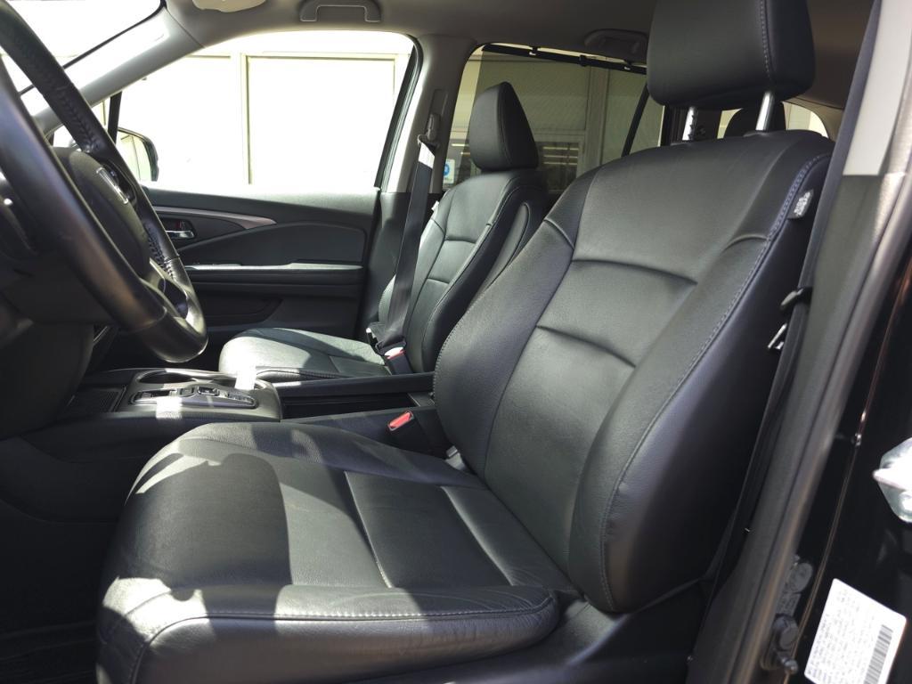 used 2022 Honda Pilot car, priced at $33,495