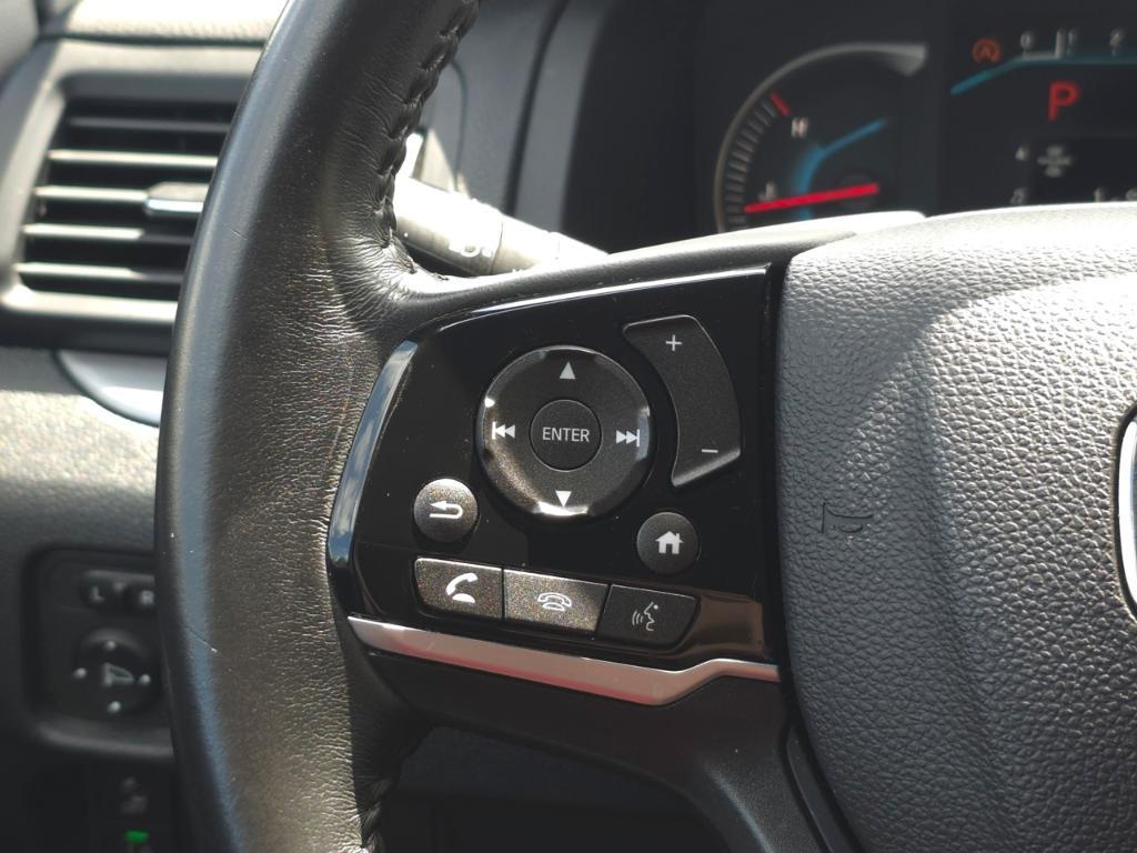 used 2022 Honda Pilot car, priced at $33,495