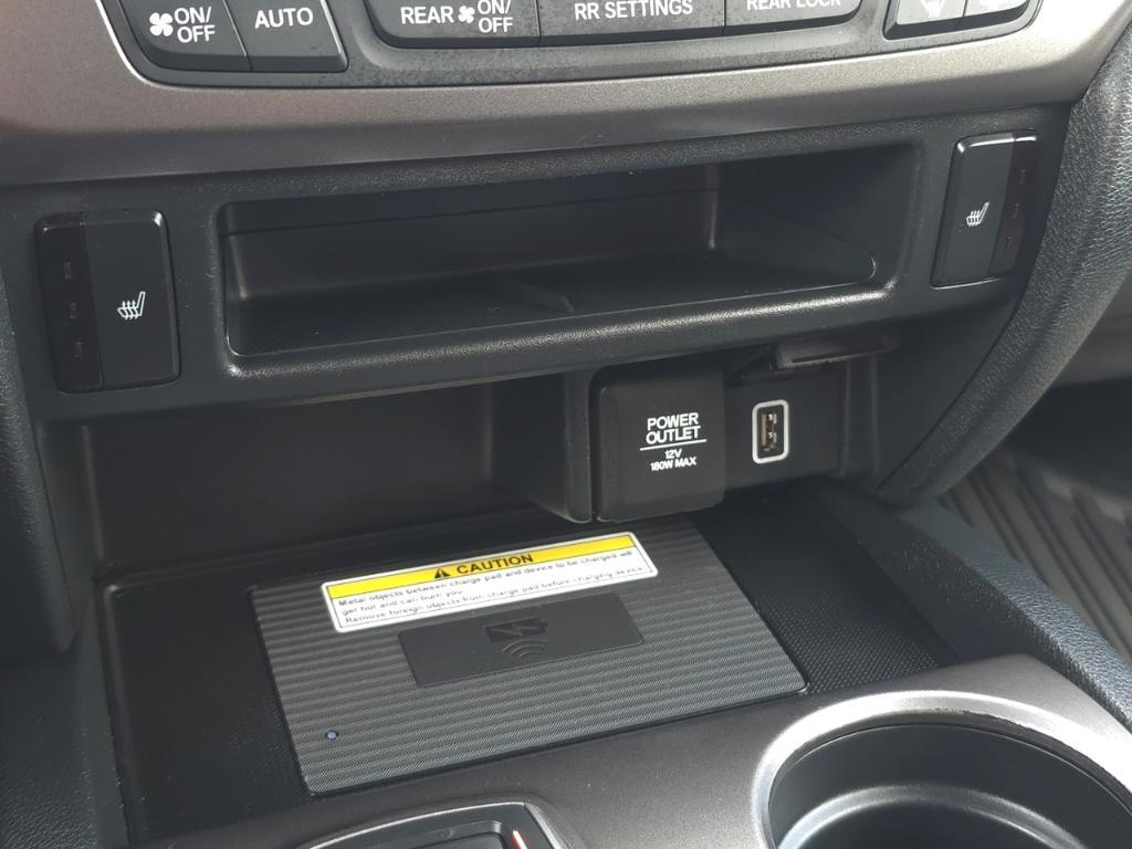 used 2022 Honda Pilot car, priced at $33,495