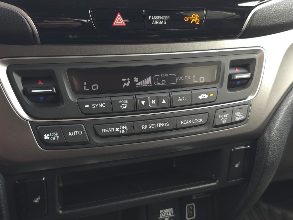 used 2022 Honda Pilot car, priced at $33,495