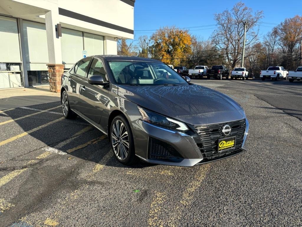 used 2023 Nissan Altima car, priced at $24,572