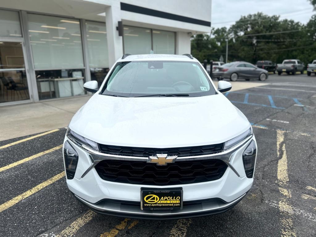 used 2024 Chevrolet Trax car, priced at $21,459