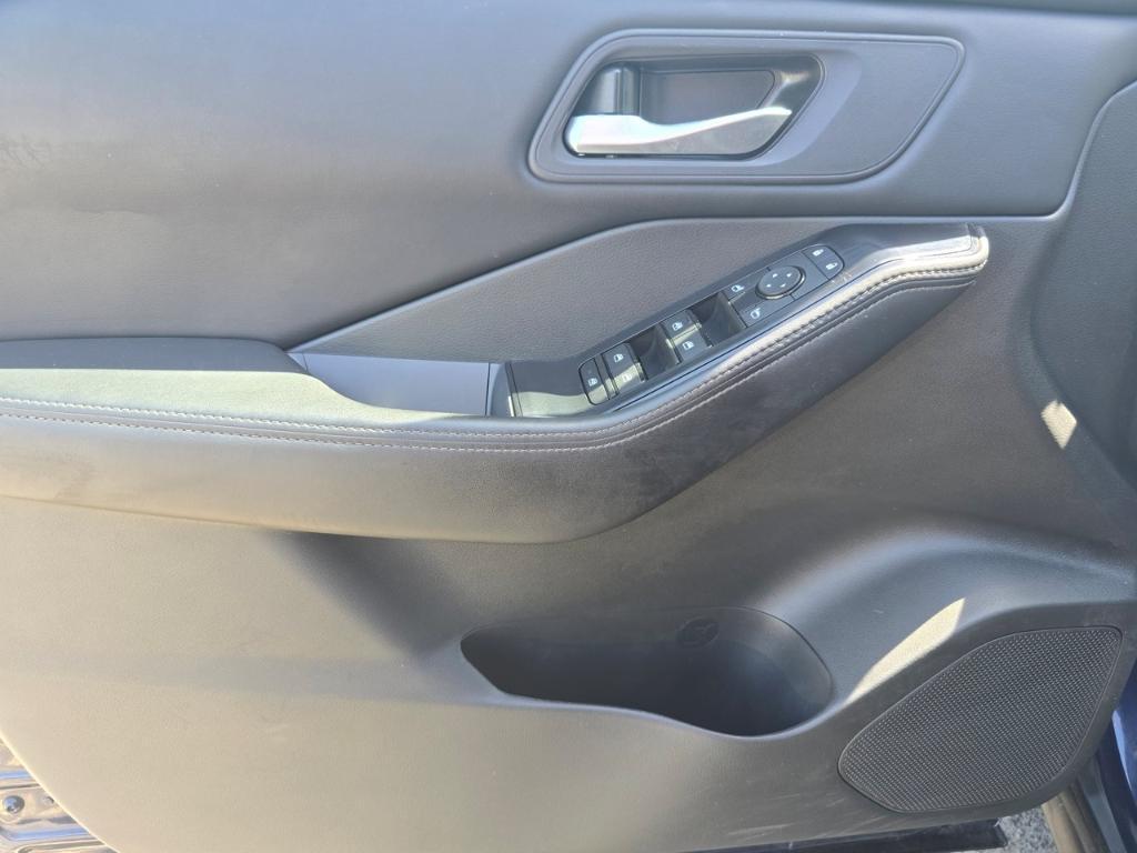 used 2024 Nissan Rogue car, priced at $24,156
