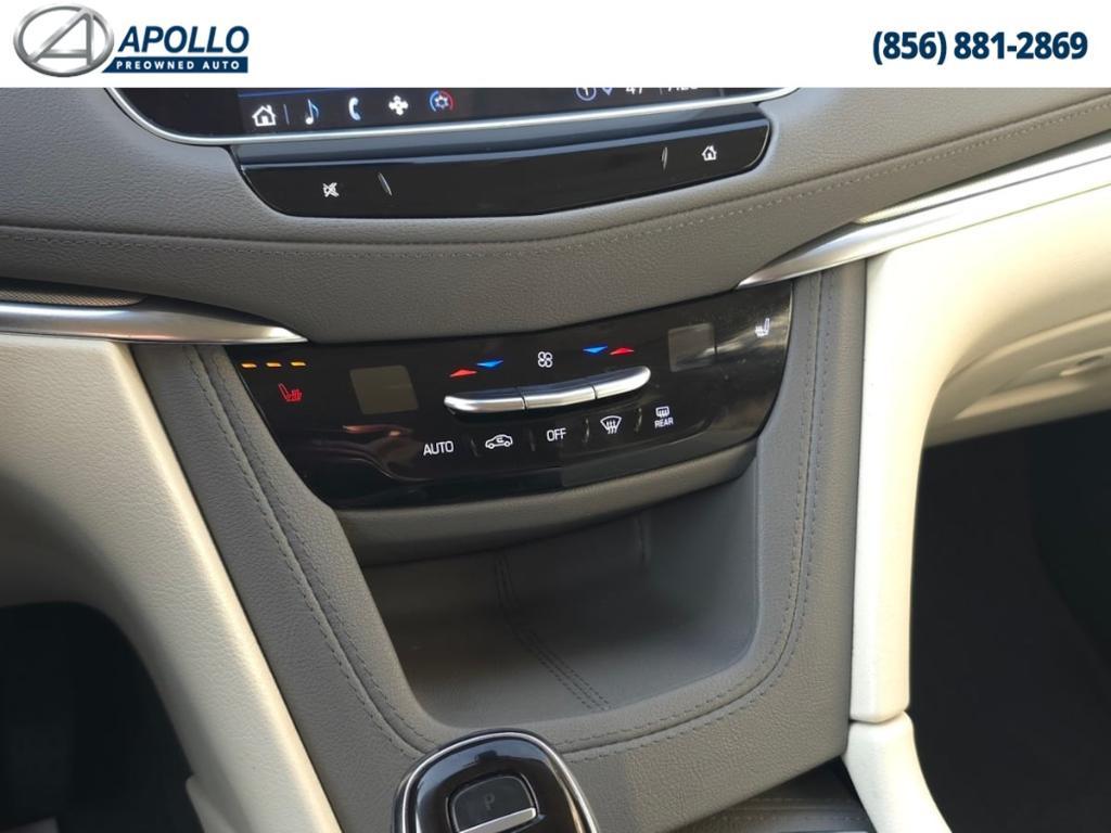 used 2022 Cadillac XT5 car, priced at $32,222
