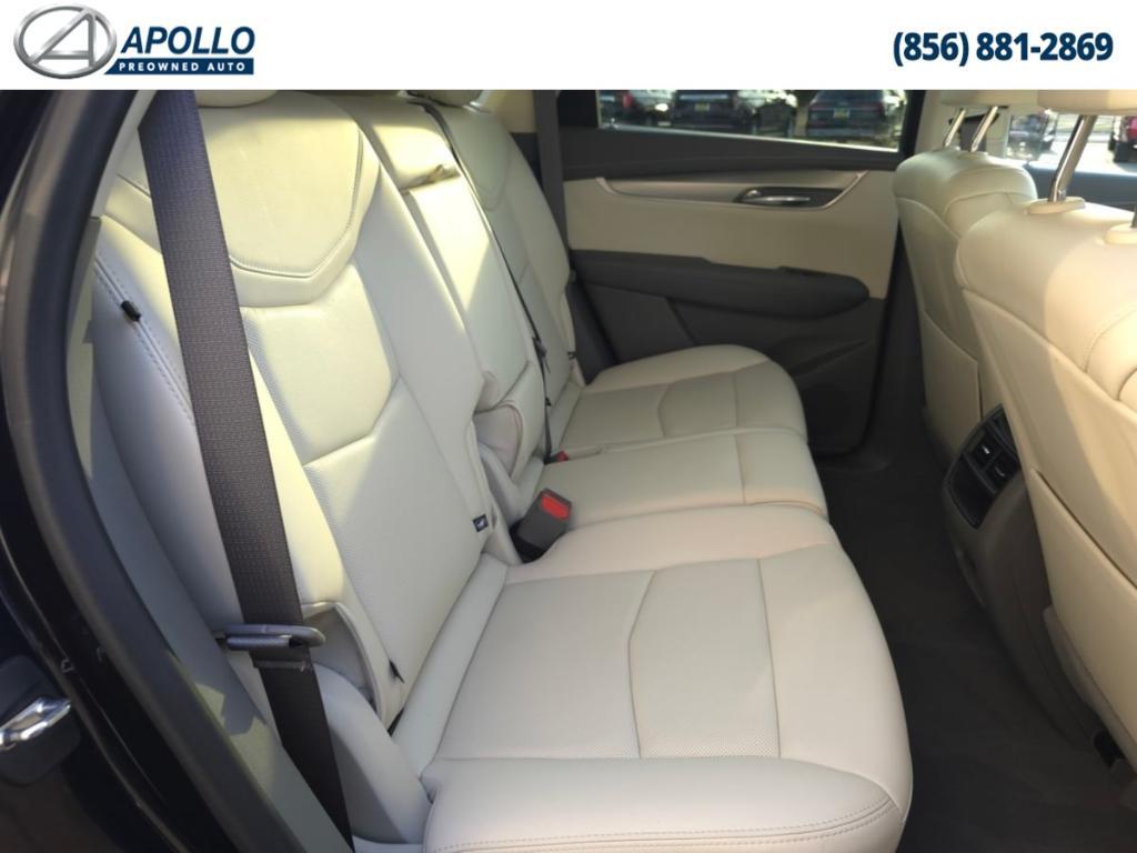 used 2022 Cadillac XT5 car, priced at $32,222