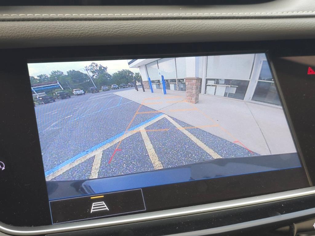 used 2022 Cadillac XT5 car, priced at $30,995